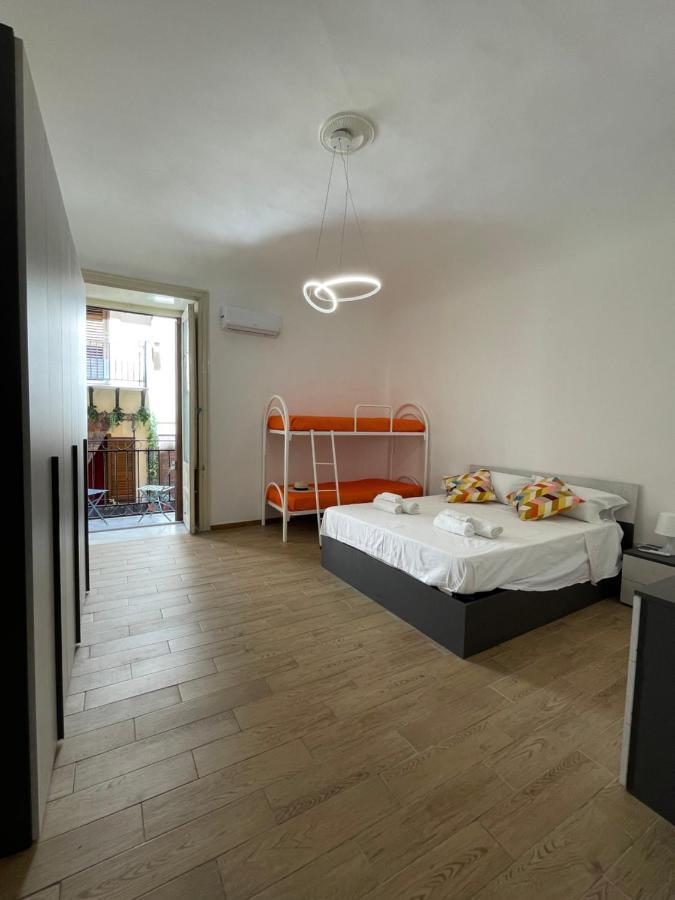 Le Colonne Del Massimo Apartment ปาแลร์โม ภายนอก รูปภาพ