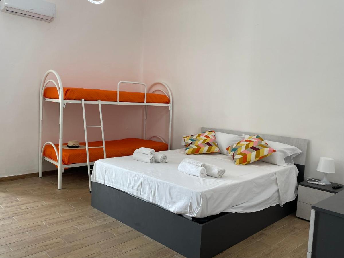 Le Colonne Del Massimo Apartment ปาแลร์โม ภายนอก รูปภาพ