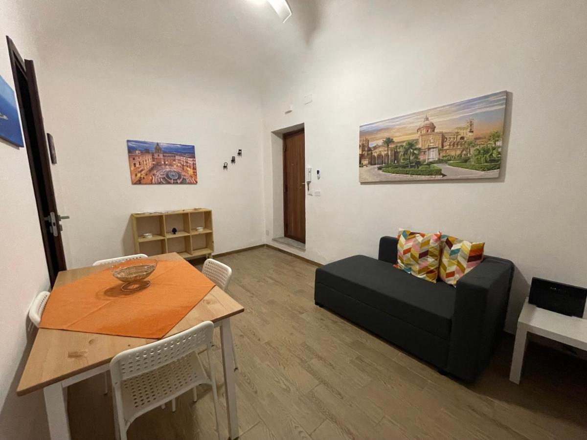 Le Colonne Del Massimo Apartment ปาแลร์โม ภายนอก รูปภาพ